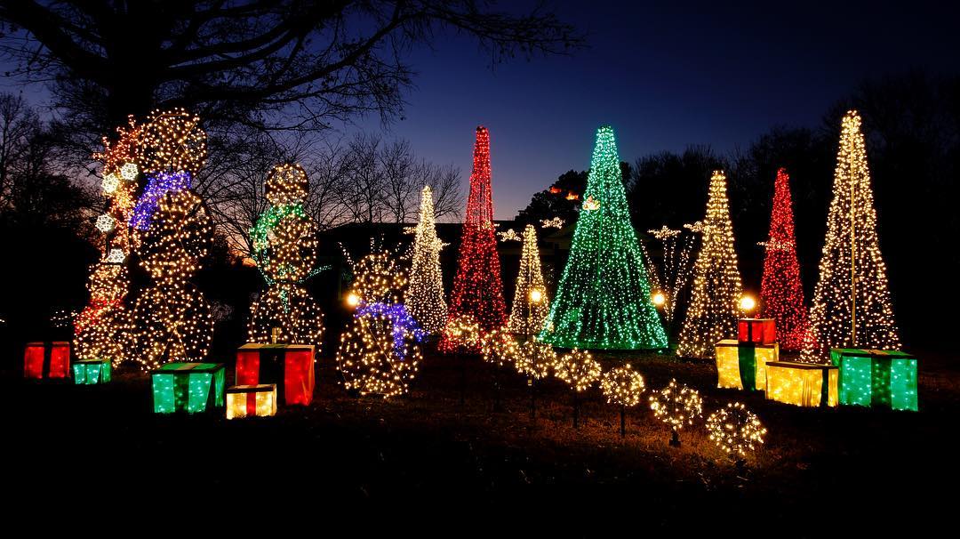 Christmas Lights in Sumner County